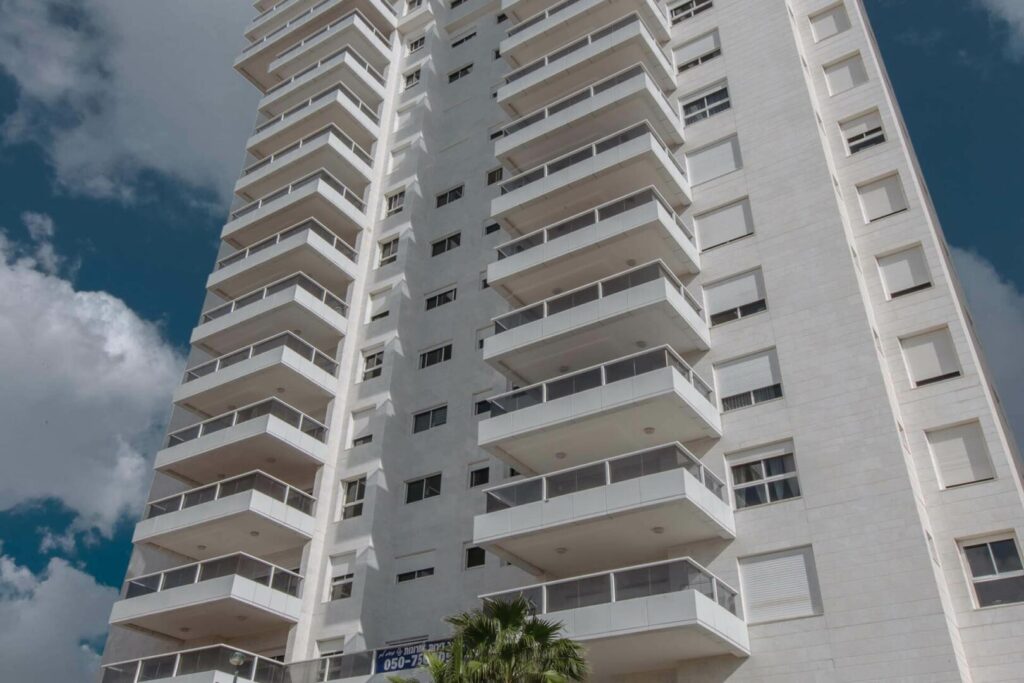 מגדל יוקרה דיאמונד, נתניה