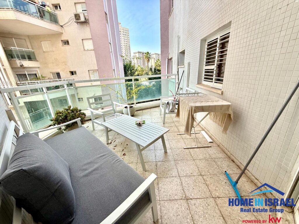 balcony-view-ramat-poleg-apartment.jpg