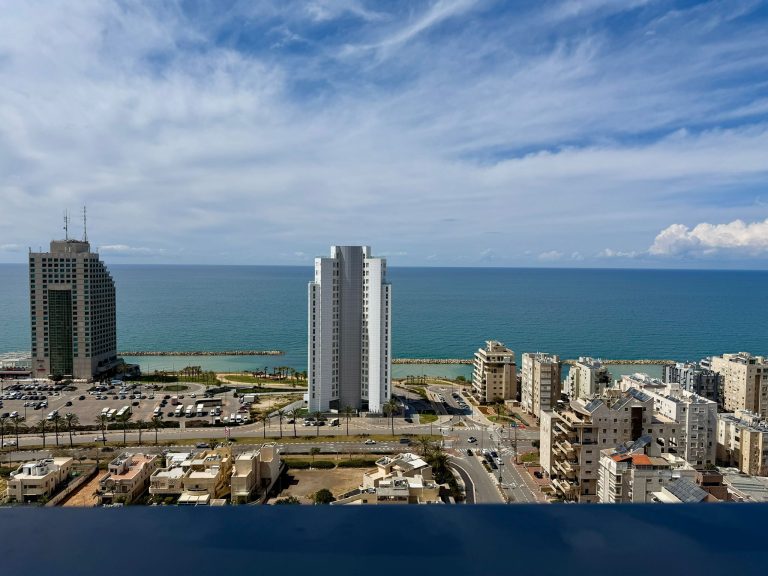Panoramic frontal sea views from the 145 SQM residence at Burganski 2, Netanya.
